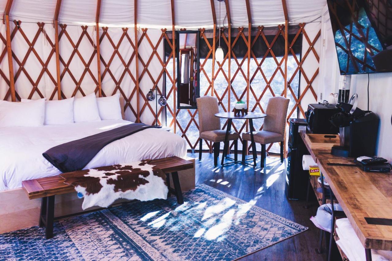 Escalante Yurts - Luxury Lodging Exteriör bild