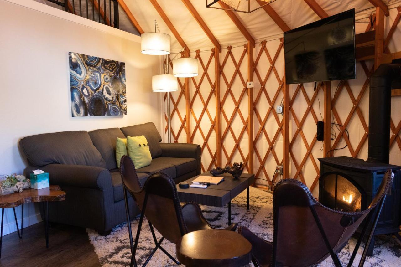 Escalante Yurts - Luxury Lodging Exteriör bild