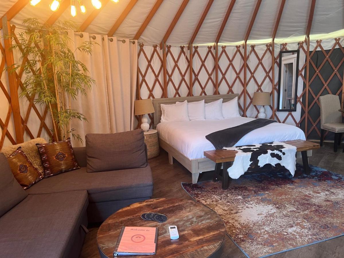 Escalante Yurts - Luxury Lodging Exteriör bild