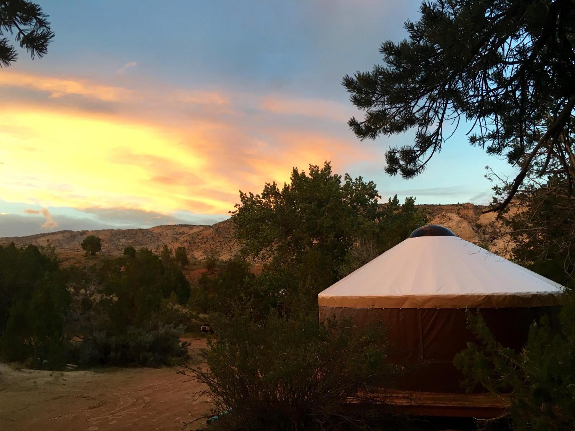 Escalante Yurts - Luxury Lodging Exteriör bild
